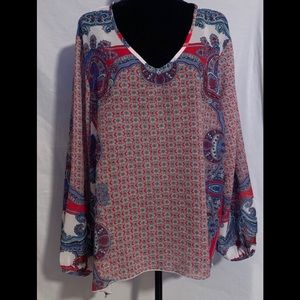 Never worn soft shear high low boutique shirt